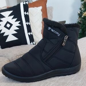 Gracosy Womens Black Winter Ankle Snow Boots With Side Zipper Faux Fur Lined 7.5